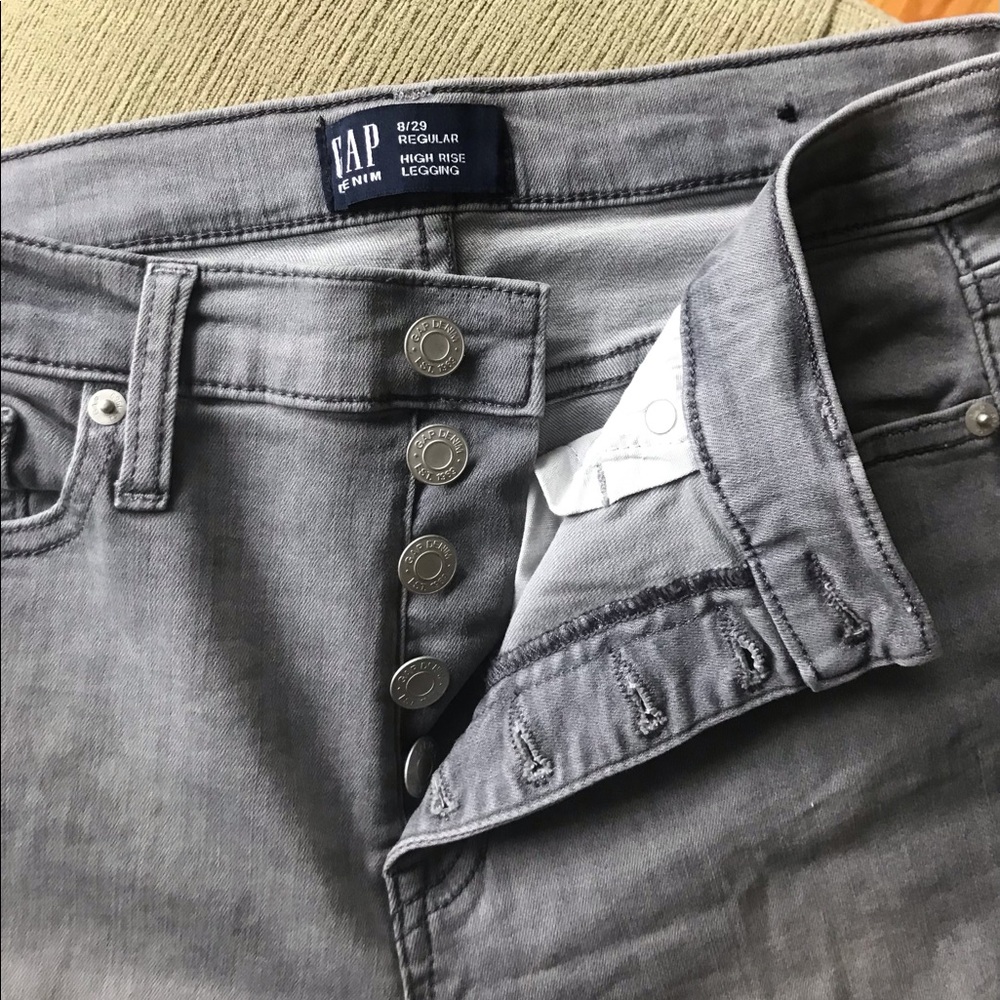 GAP light gray jeans (woman’s size 8)